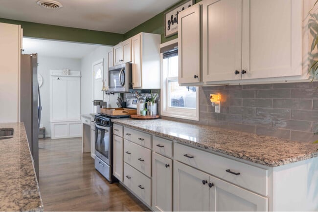 Photo - 186 Harrington Ave
