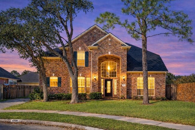 Building Photo - 9306 Lochflora Dr