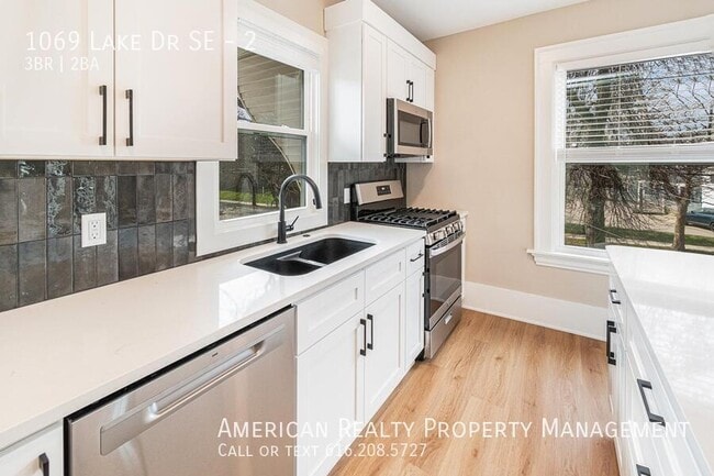 Photo - 1069 Lake Dr SE Unit 2