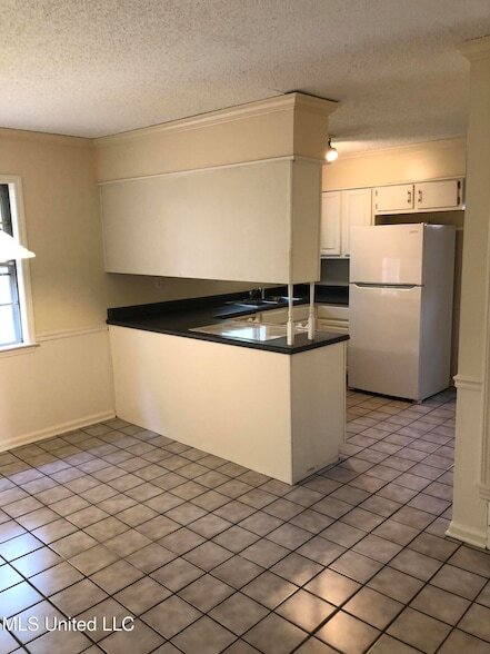 Photo - 8341 Old Forge Rd