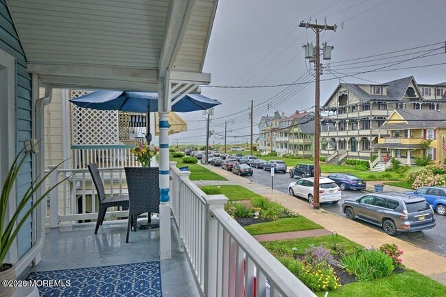 13 Atlantic Ave Unit 2