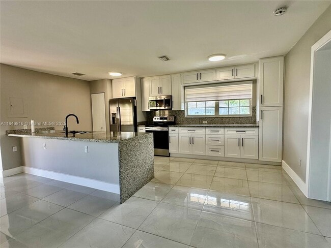Building Photo - 15635 SW 74th Cir Dr Rental