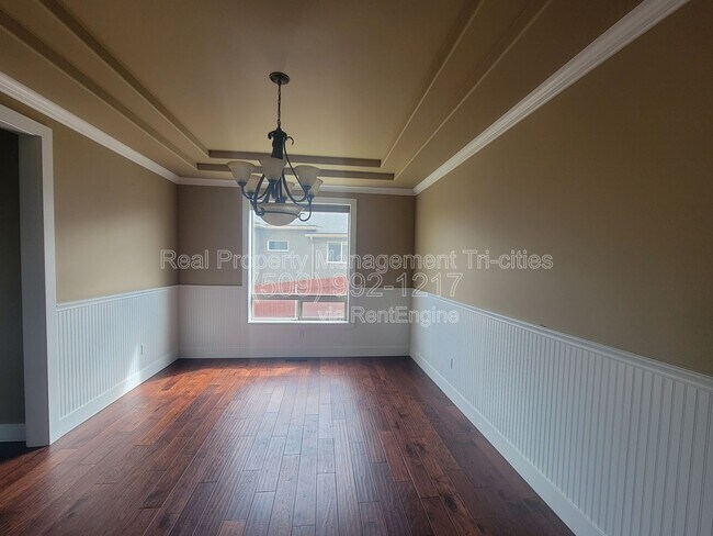 Photo - 3684 Nottingham Dr