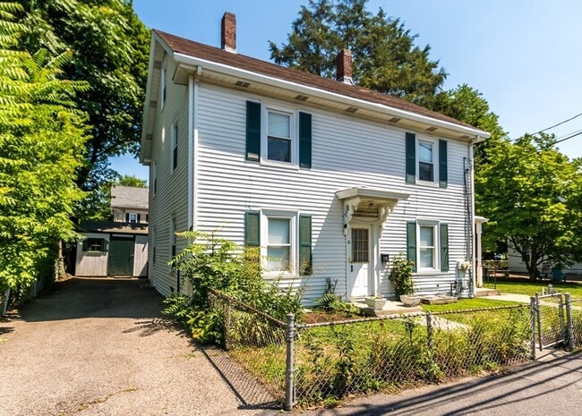 Building Photo - 10-12-12 Foundry Ave Unit 1