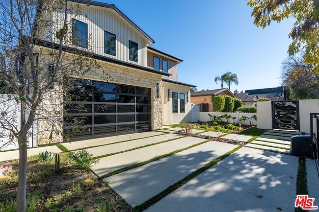 Photo - 4708 Noble Ave