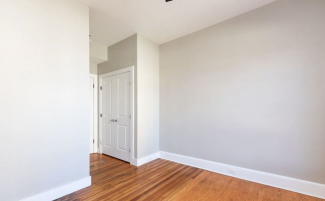 Building Photo - 939 W Grace St Unit 2