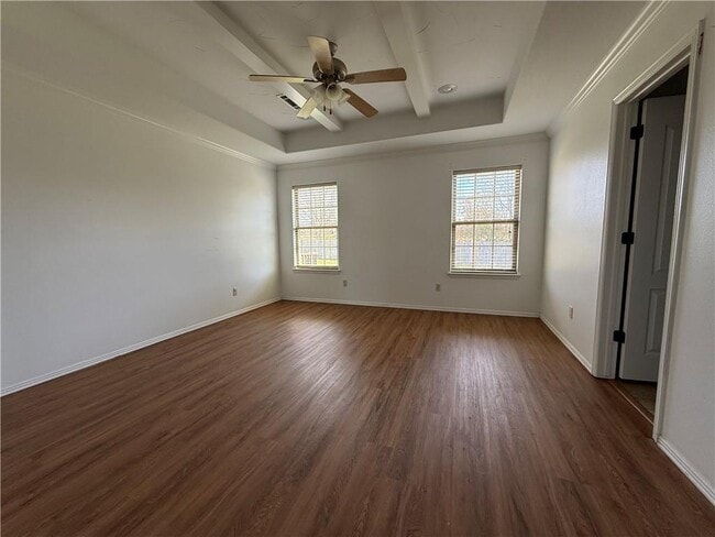 Photo - 424 Liem Cir