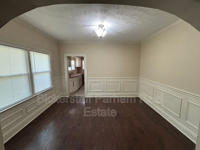 Photo - 2104 Avalon Rd