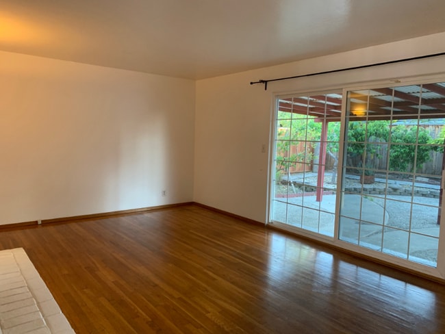 Photo - 315 N Abbott Ave