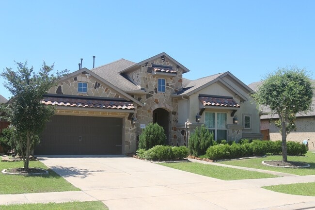 Building Photo - 16907 Clola Ct