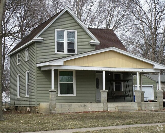 Building Photo - NEWLY RENOVATED 4BD/1BA HOME!