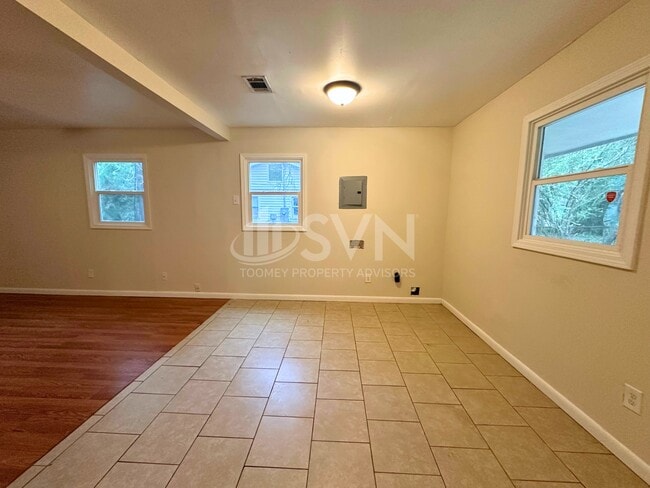 Photo - 1210 Athey Rd