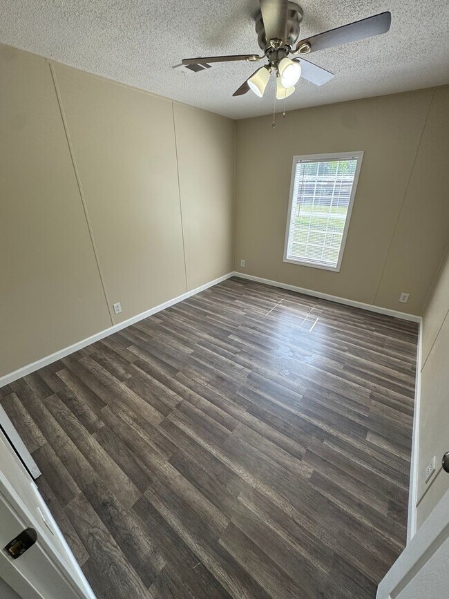 Photo - Navarre Home for rent!