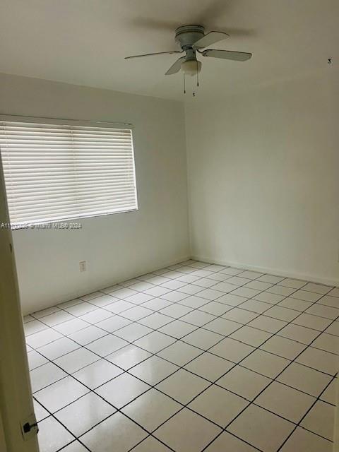 Photo - 1575 West Ave Unit 3