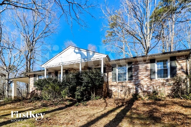 Photo - 458 Oakland Dr NW