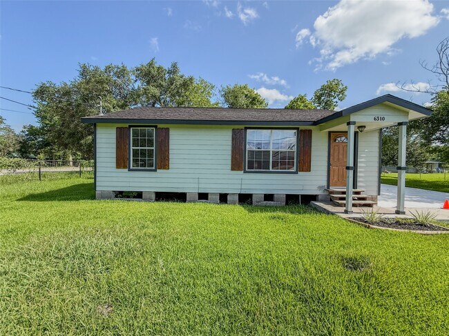 Photo - 6310 Brookside Rd