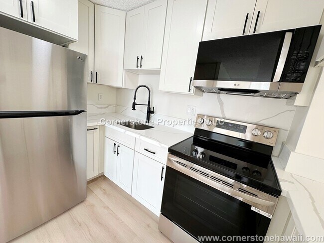 Photo - 2015 Lime St