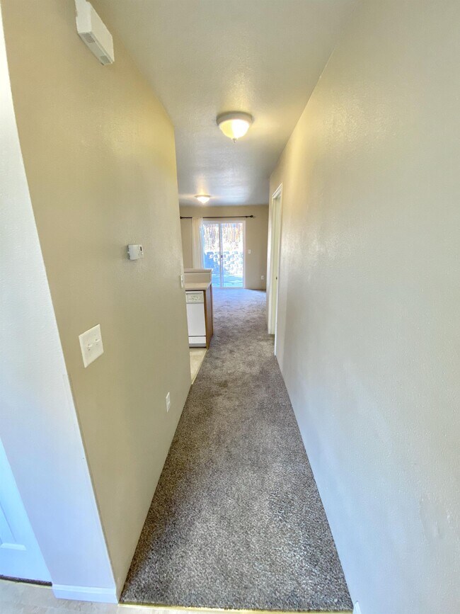 Photo - 2030 Brookhurst St