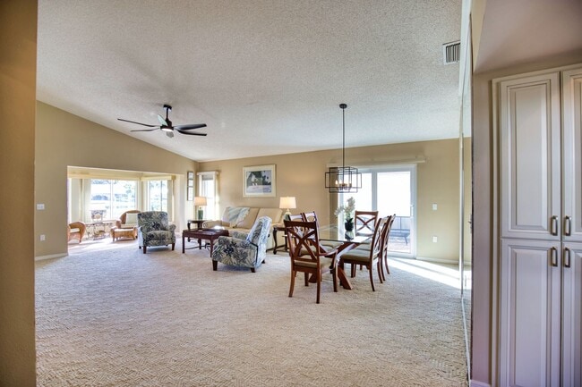 Photo - Seasonal Short-Term 2 Bedroom 2 Bathroom Villa located in Plantation!