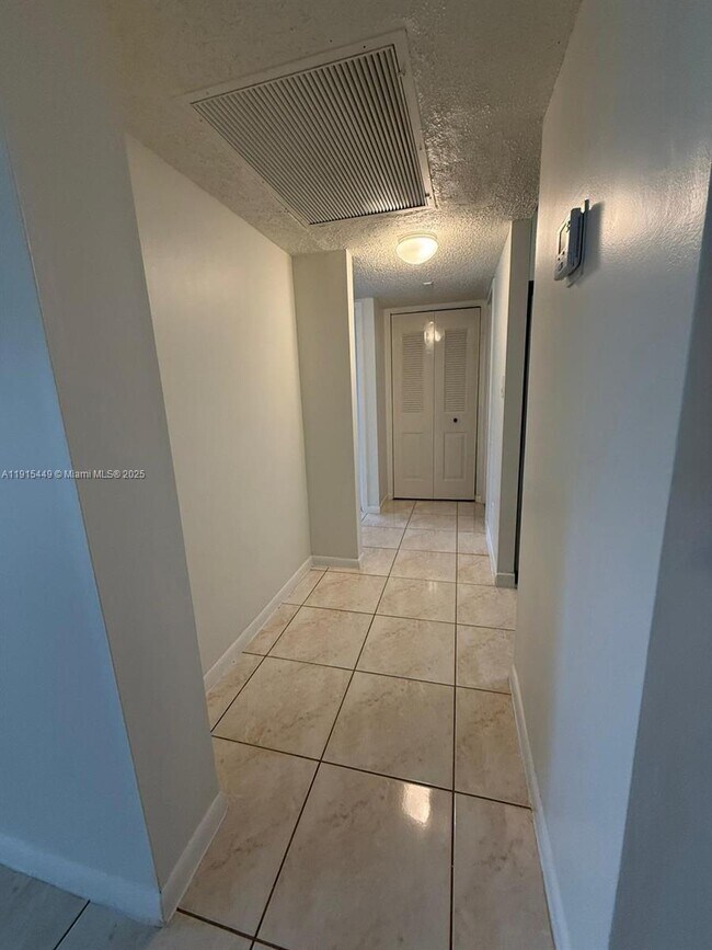 Photo - 5805 Washington St Unit 13