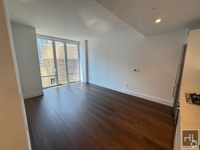 Building Photo - East 44th Street Unit 35K Rental