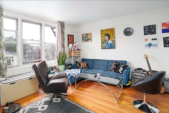 Photo - 150 Hawthorne St Unit 5K