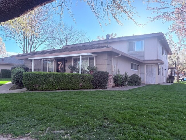 Building Photo - 5154 Connecticut Dr