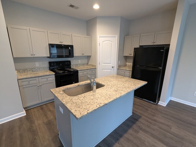 Photo - 702 Pippin Dr