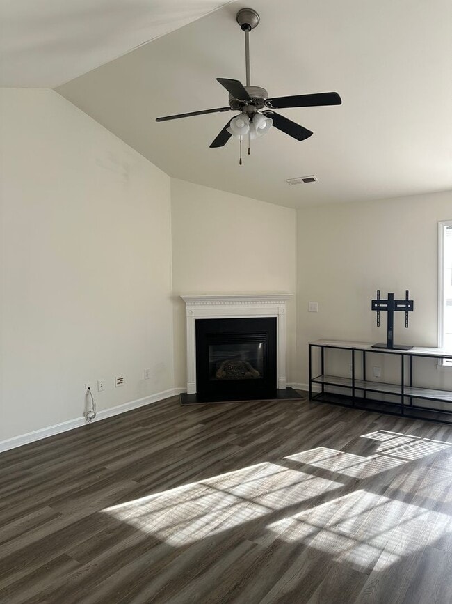 Photo - 3BR/2BA single level home