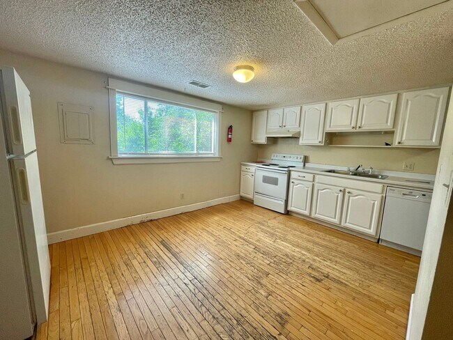 Photo - 1857 11th Ave Unidad B