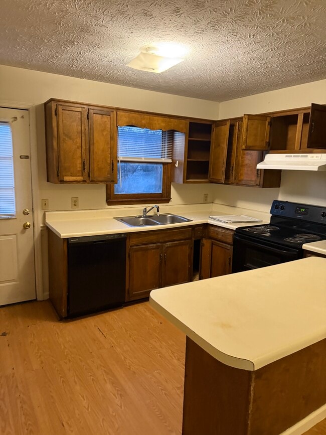 Photo - 1830 Woodland Ave Unit A