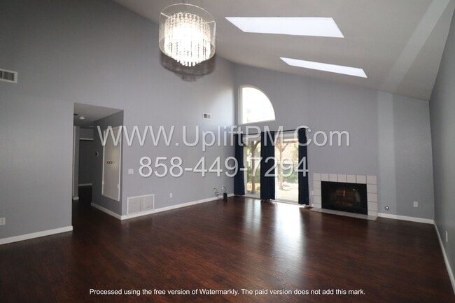 Photo - Large 3 Bedroom, 2 Bathroom Condo in Escondido Unidad 84