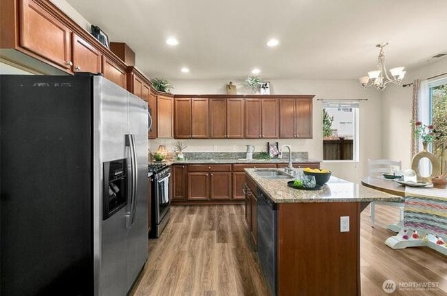 Photo - 1714 Craig Rd SE