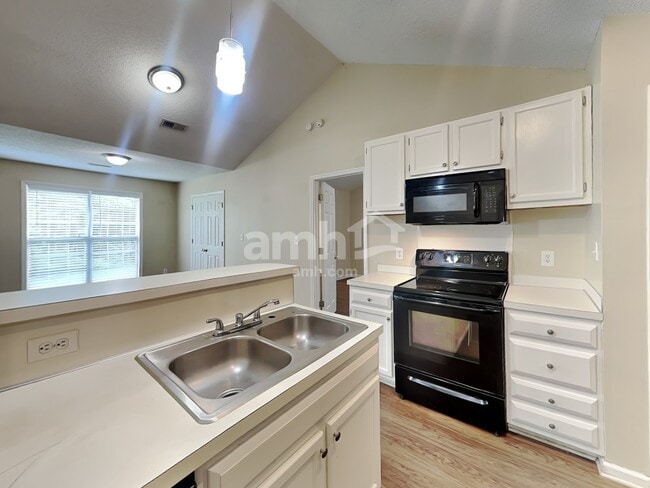 Photo - 4902 Hunters Bluff Dr