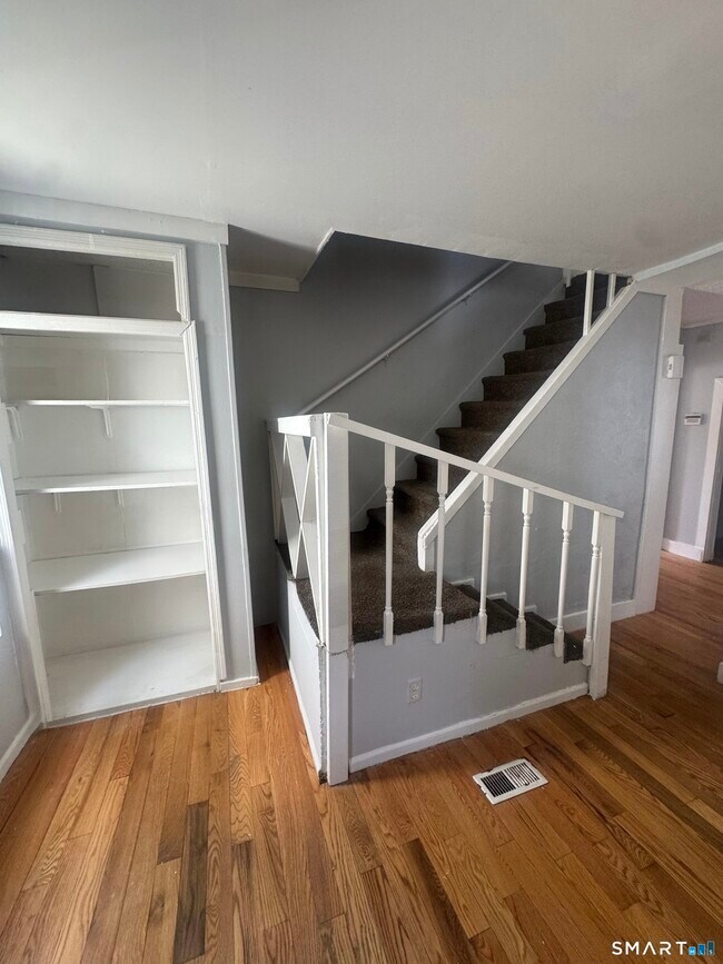 Photo - 7 Armstrong Pl