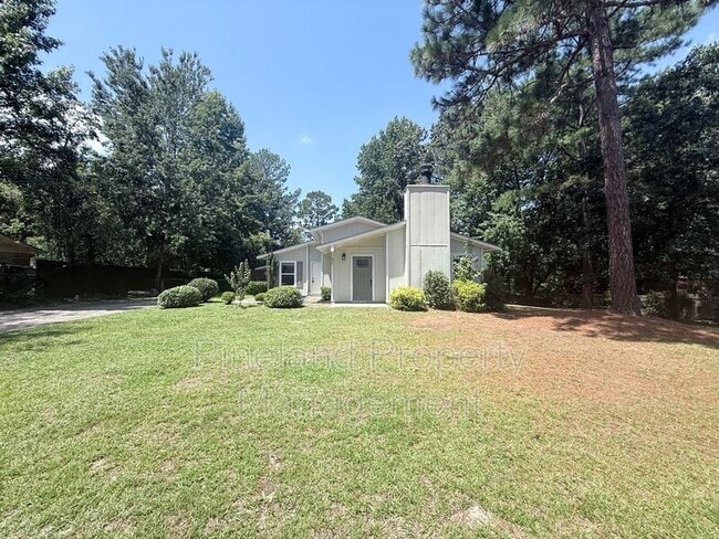 Building Photo - 890 Bridgette St