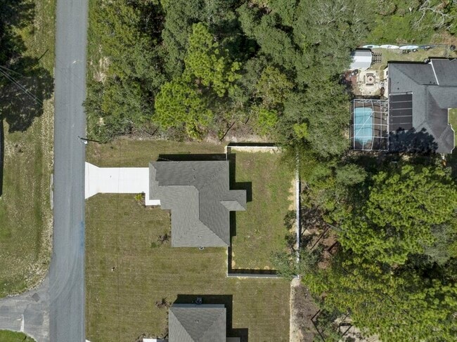 Photo - 661 W Bancroft Dr