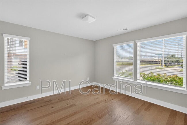 Photo - 2104 Bryant Park Dr