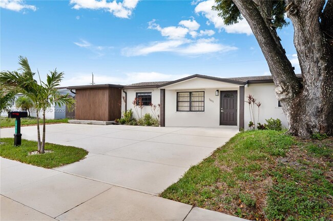 Photo - 7051 Tyler St