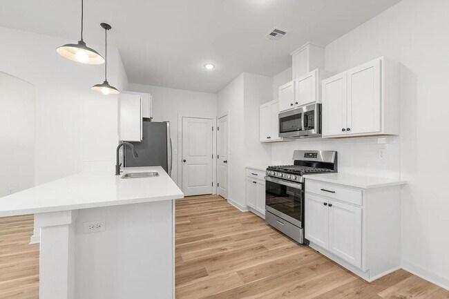 Photo - 2133 W Elk Rdg Ave