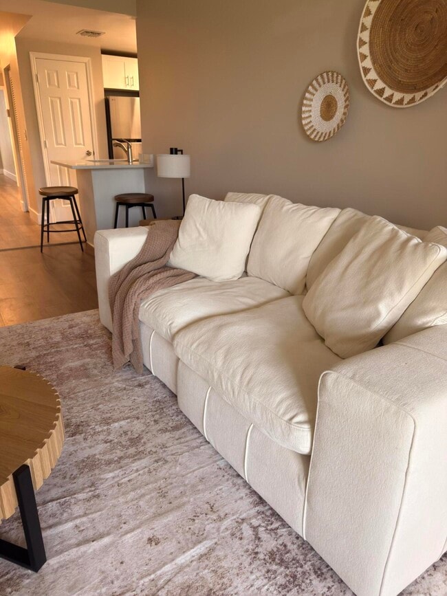 Photo - 2060 Greenview Shores Blvd