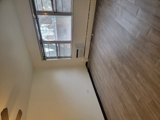 Photo - 144 Ann St Unit 8