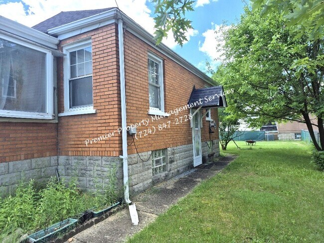 Photo - 506 47th St