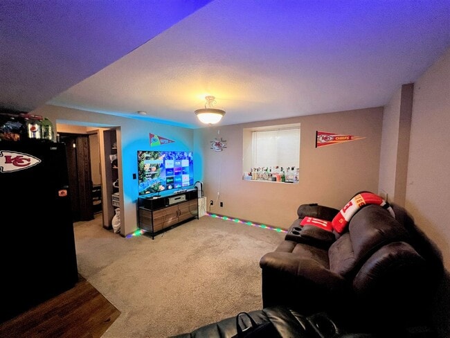 Photo - 818 Bluemont Ave Apartamento Unidad C