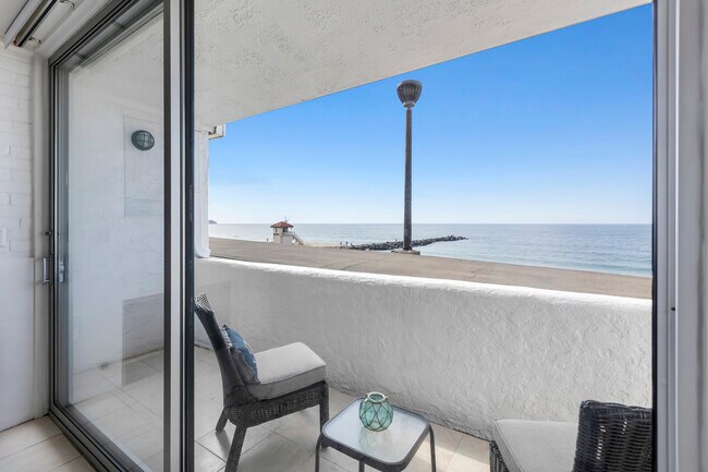 Photo - 615 ESPLANADE Unidad 105