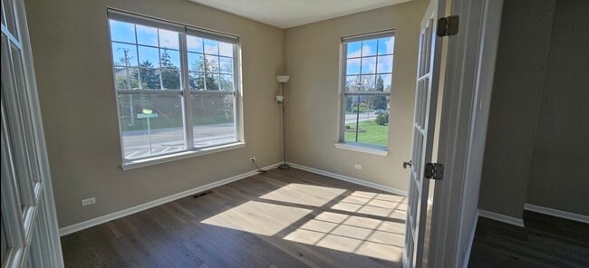 Photo - 210 Timberleaf Cir