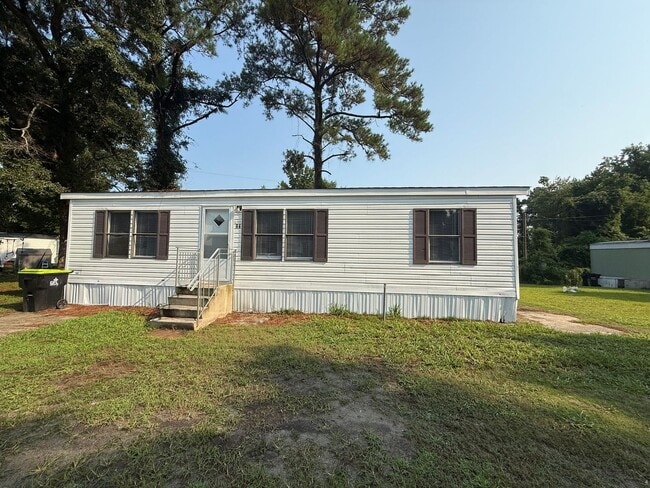 Building Photo - 3 bedroom, 2 bath Mobile Home
