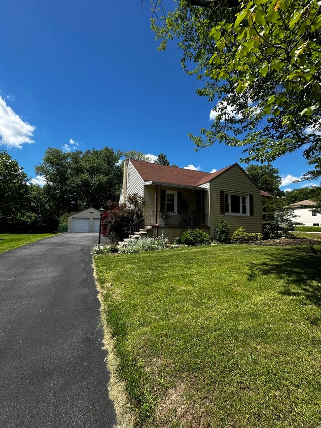 Photo - 425 S Trooper Rd (Eagleville, PA)