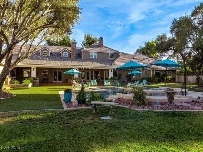 Photo - 330 Rancho Cir