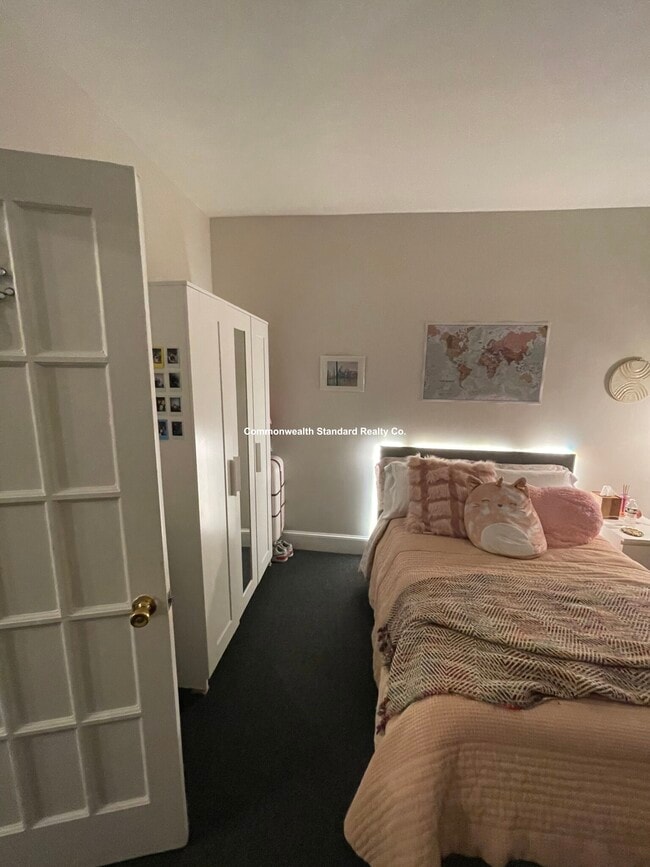 Photo - 833-835 Beacon St. Unit 302 Unit 302